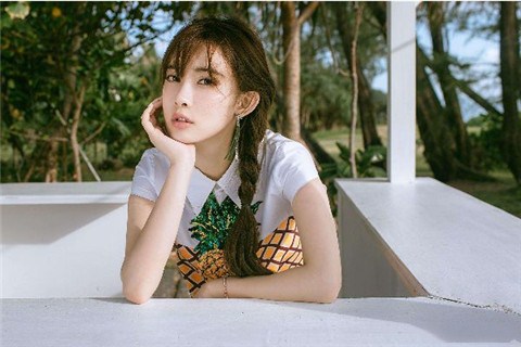 1605152042701697