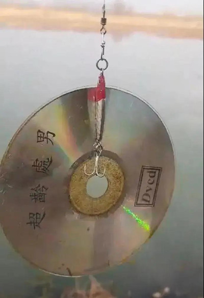 1631415610827780