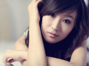 相亲女愿意和你交往的表现，两招看懂女生-恋爱至上