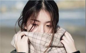 怎么与女生打招呼聊天，怎样与女生打招呼不尴尬-恋爱至上