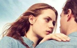 脸上有痘坑怎么找女朋友?试过各种方法都无效-恋爱至上