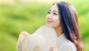 约会带闺蜜是什么意思？该如何应对这次三人约会？-恋爱至上