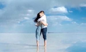 天蝎座和什么星座最配？三个星座和天蝎座搭配最佳-恋爱至上