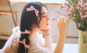 女朋友来大姨妈怎么说暖心的话?让她听了身心舒畅-恋爱至上