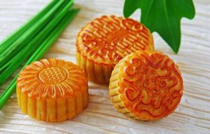 中秋节给女生送什么礼物?让她有惊喜的感觉-恋爱至上