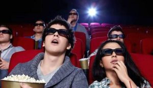 和女生看电影牵手技巧,不要只会老老实实看电影-恋爱至上