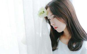 为什么说分手后谁先删微信谁输？越放不下才越在意-恋爱至上