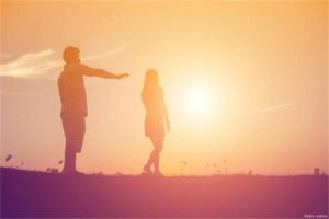 分手后保持联系的危害有什么？-恋爱至上