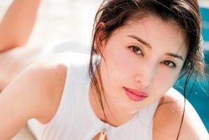 情感扎心语录，越看越心痛的现实句子-恋爱至上