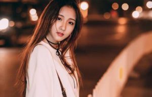 恋爱中从来不会掏钱的女朋友，要不要分手？-恋爱至上