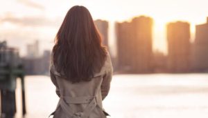 前女友借钱意味着什么？要不要借钱给她-恋爱至上