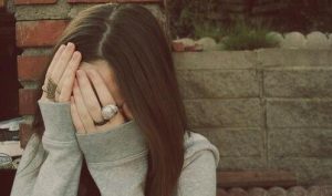 女朋友想要分手时挽留的话，分情况请去挽留-恋爱至上