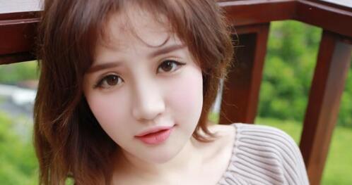女生说在吃饭怎么回复她？让她吃完再和你聊天-恋爱至上