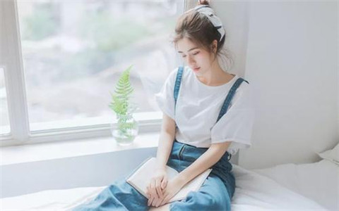 女生不主动联系但回复是什么意思？该怎么办？-恋爱至上