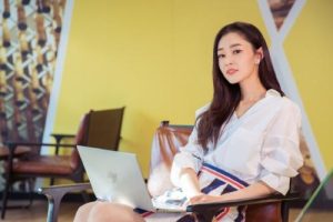 办公室新来一位女神,应该表白么?-恋爱至上