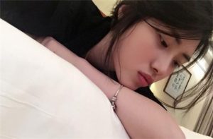 女孩子不理你是什么心理？如何正确的处理女孩子不理你？-恋爱至上