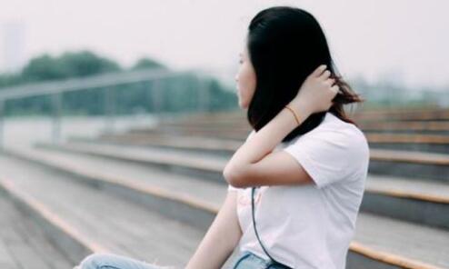 女生分手后的心理阶段，知道她怎么想的才能挽回-恋爱至上