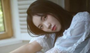 女朋友放不下前任怎么办？是分手还是引导她走出来-恋爱至上