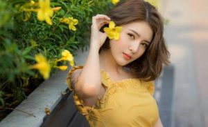 女生不主动找你聊天但每次必回是什么意思？-恋爱至上