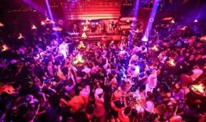 “妹妹不少，看来是个深藏不露的海王”丨夜店往事（上）-恋爱至上