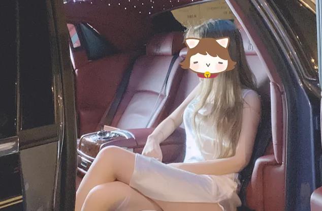 那位卑微跪舔我女友的小奶狗，真的对不起-恋爱至上