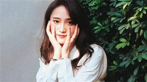 和刚认识的女孩子聊天，怎么找话题？-恋爱至上