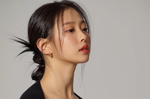 女生越冷淡你越去追，她的冷淡就是暗示你追她-恋爱至上