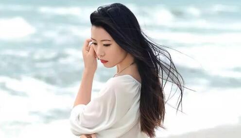 跟女朋友分手后想把她追回来应该怎么做？-恋爱至上