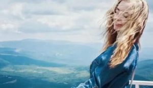 和女生碰面的时候,女生脸红代表什么意思?-恋爱至上