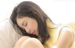 安慰女生生病的暖心话短句，你的关心越多越好-恋爱至上