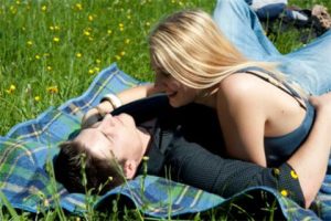 异地恋没话题聊怎么办？异地恋怎么培养共同话题？-恋爱至上