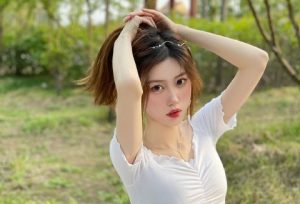 女生等你主动的4个表现，她绝对已经爱上你了-恋爱至上