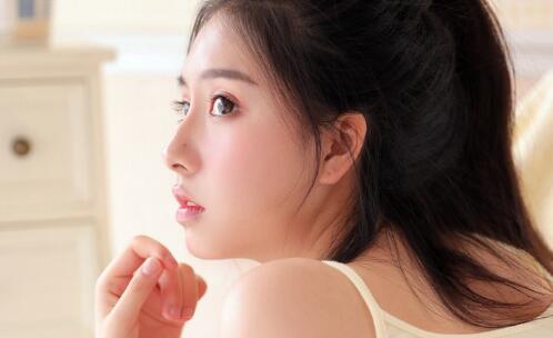 一个女生删了我又加回来是什么意思？-恋爱至上