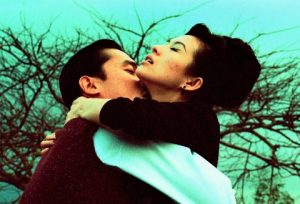 怎么拥抱女孩子？让她颅内高潮的拥抱姿势-恋爱至上