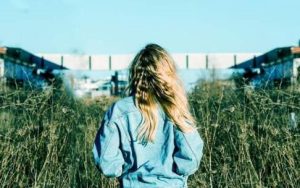 表白的时侯一定要送礼物吗？表白送什么礼物好-恋爱至上