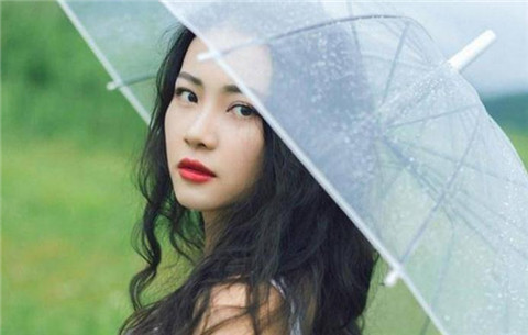 约女生吃饭，她说不确定有没有时间怎么办？-恋爱至上