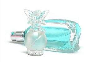 送礼物给女生送什么?直男们看过来——送女友香水指南!-恋爱至上