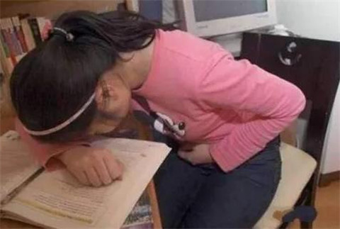 女生来大姨妈了男生该怎么做才能拉近关系？-恋爱至上