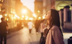 情侣几天不联系算自动分手了？看不联系的原因-恋爱至上