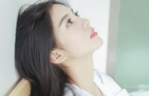 女生不回你信息也不删你什么意思？-恋爱至上