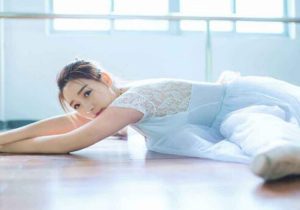 女生来大姨妈怎么哄她？先情绪安抚理解她-恋爱至上