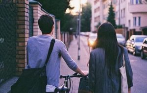 如何优雅的问女生要照片，高情商要照片套路-恋爱至上