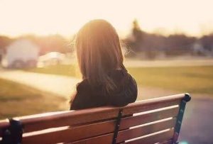 女朋友不信任我怎么办？如何建立信任感-恋爱至上