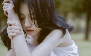 女生缺乏安全感的原因分析，几招教你给她安全感-恋爱至上