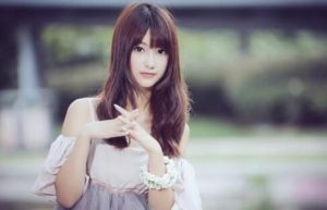 中年男人喜欢什么样的女人？撒娇小女人更讨喜-恋爱至上