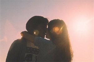 情侣如何度过冷淡期？冷淡期每队情侣都会有！-恋爱至上