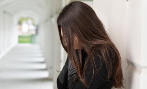 女人有外遇几种表现，明眼人一眼就能看穿-恋爱至上