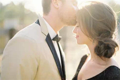 婚姻的三大基础是什么？幸福婚姻关系经营的核心！-恋爱至上