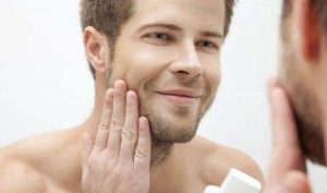 油腔滑调的意思是什么？男人哪些行为显得油腔滑调-恋爱至上