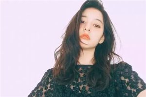 怎么和刚加微信的女生聊天？第一次加了女生微信该如何聊天？-恋爱至上